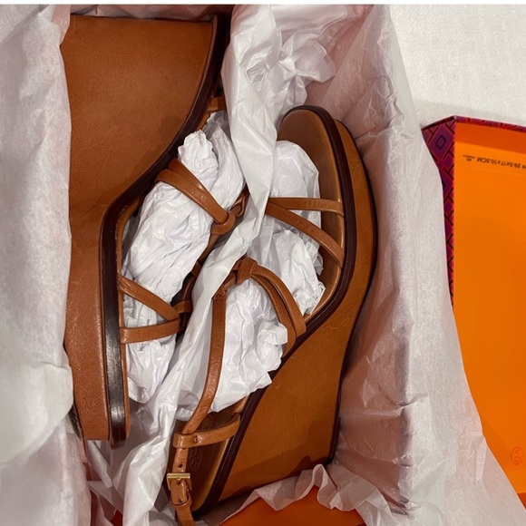 TORY BURCH Miller Wedge Sandals - Picture 6 of 11